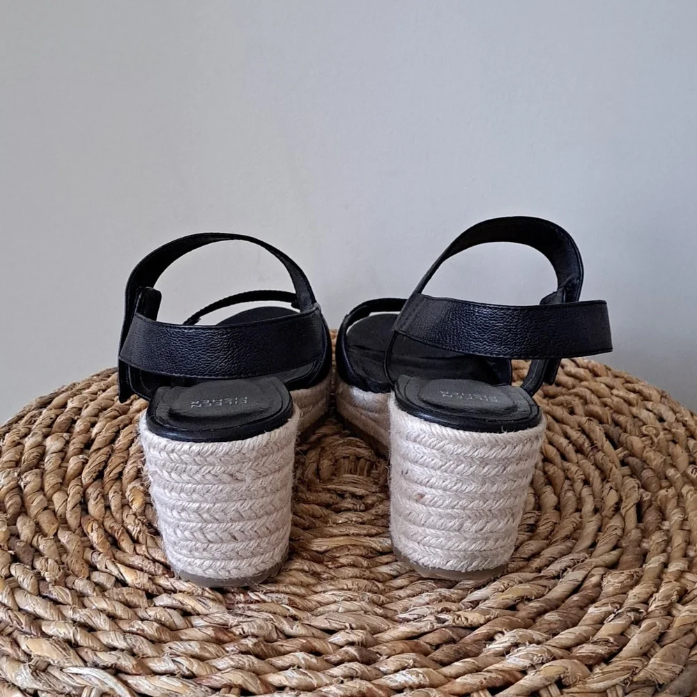 NWOT EILEEN FISHER Womens Winnie Black Leather Wedge Espadrille Platform Sandals